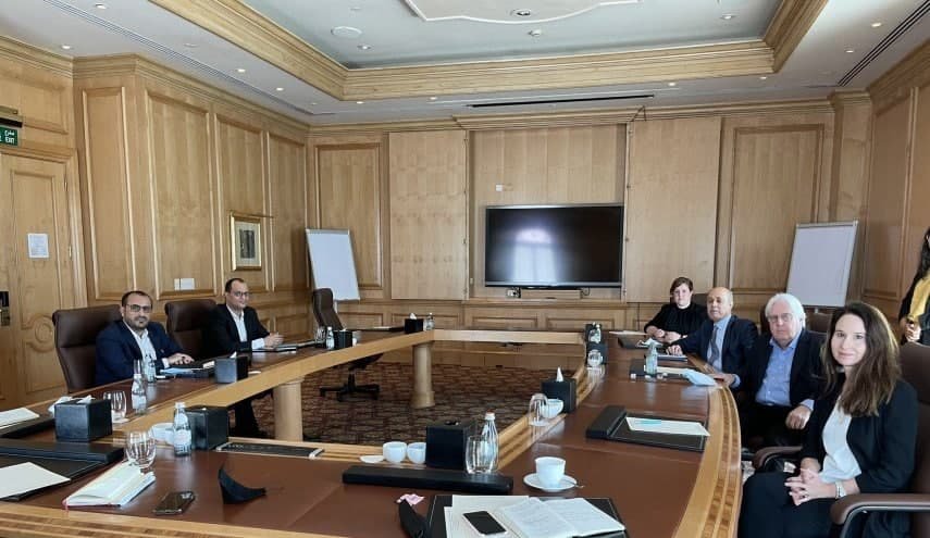 دیدار عبدالسلام با گریفیتس در مسقط 