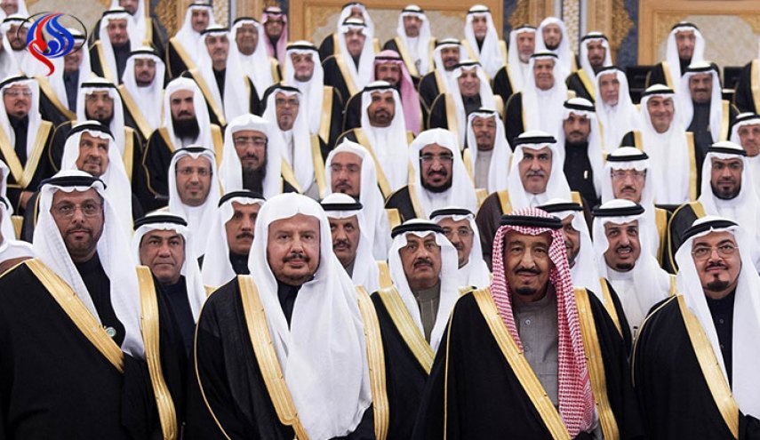 السعودية: أحكام بالسجن لأمير وضباط في قضايا فساد