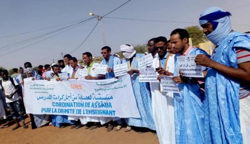 آلاف المعلمين يضربون عن العمل بموريتانيا
