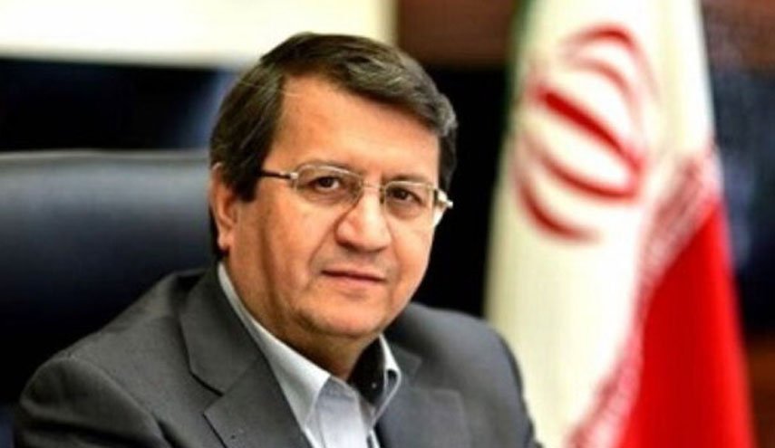 همتی: انتخاب رییس‌جمهوری اقتصاددان /سیاستمداران به مرخصی بروند