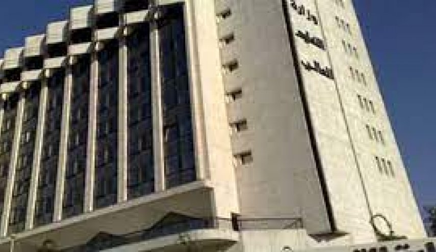 التعليم السورية تعفي ذوي الشهداء والجرحى والمفقودين من ثمن الكتاب الجامعي
