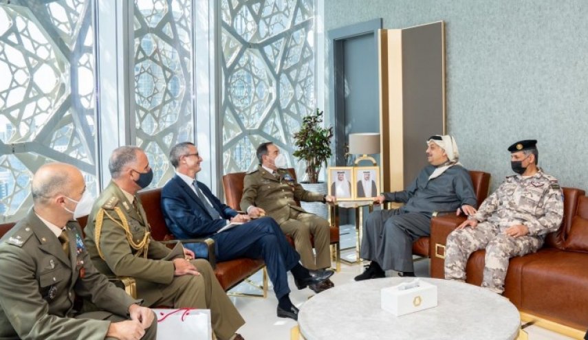 مباحثات ايطالية قطرية في الدوحة لتعزيز التعاون العسكري بين البلدين