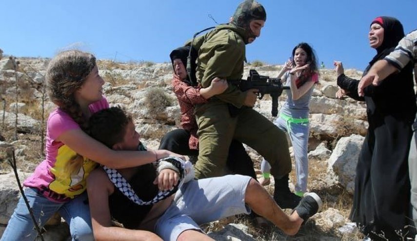 حمله صهیونیستها به دختران فلسطینی نزدیک باب العامود