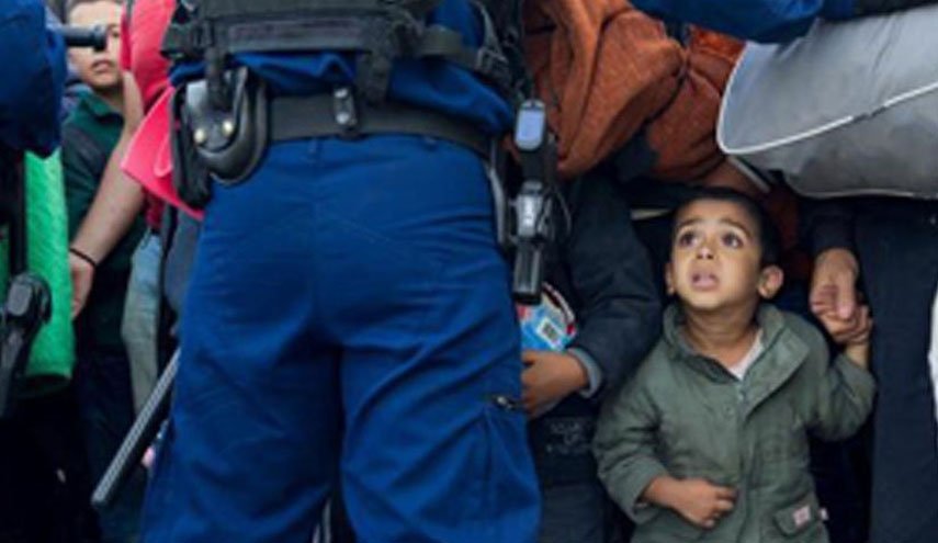 تداوم  رفتار بی رحمانه دولت آمریکا علیه کودکان/ بیش از ۲ هزار کودک مهاجر همچنان از والدین خود جدا هستند