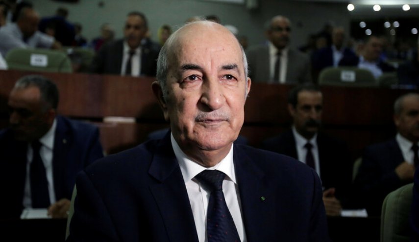 الرئيس الجزائري يستقبل نائبي رئيس المجلس الرئاسي الليبي

