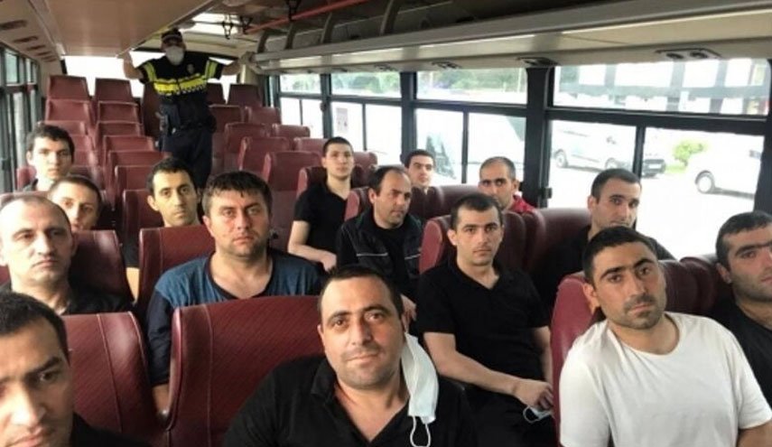 آذربایجان ۱۵ اسیر نظامی را به ارمنستان تحویل داد