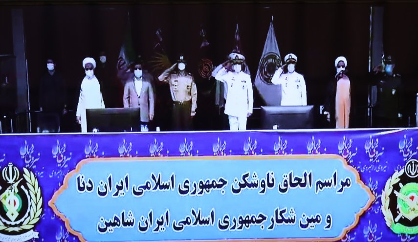 ناوشکن دنا و ناو مین‌شکار  بومی شاهین رونمایی و به نیروی دریایی ارتش ملحق شدند