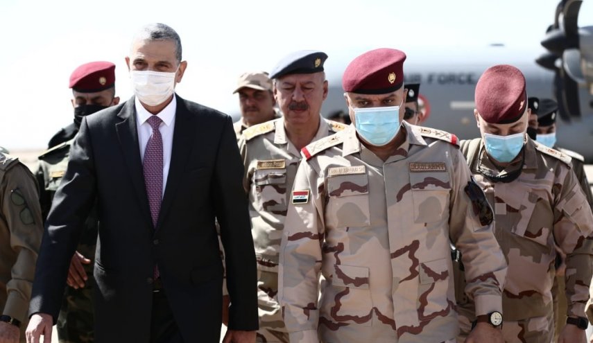 بالصور.. وزير الداخلية العراقي يصل نينوى