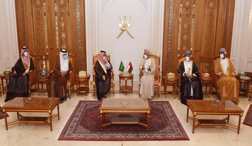 رسالة من الملك السعودي الى سلطان عمُان