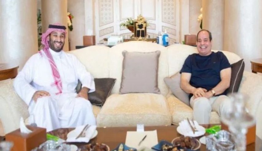 صحيفة لبنانية تكشف تفاصيل ما جرى بين السيسي وابن سلمان في شرم الشيخ