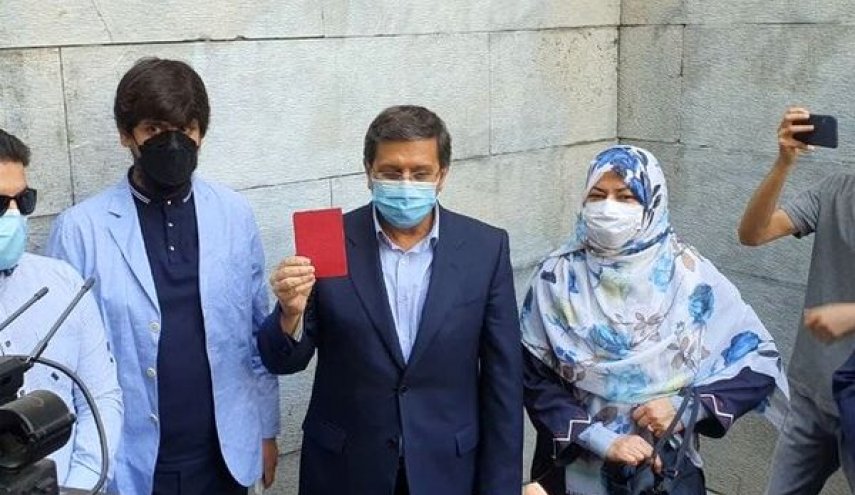 همتی: اگر رای نیاورم پیگیر شعارهایم خواهم بود