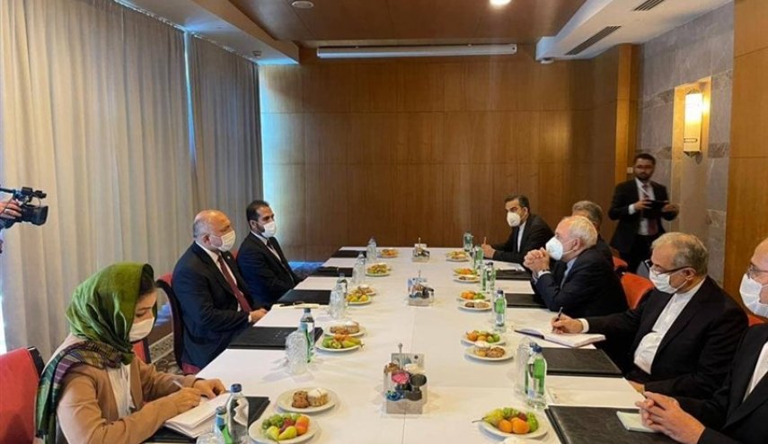دیدار ظریف و همتای افغانستانی در آنتالیا

