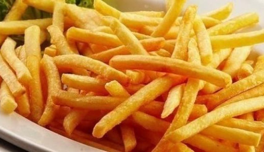 لا داعي للزيت.. 3 حيل لقلي البطاطس مقرمشة
