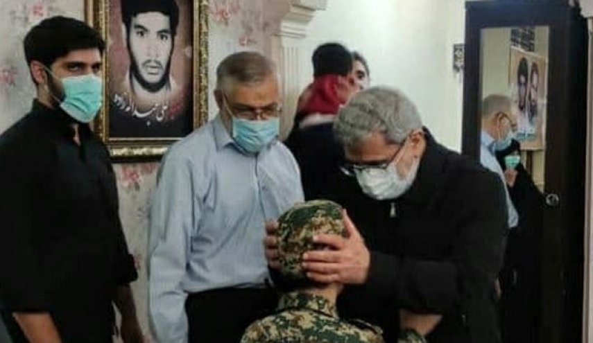 سردار قاآنی با خانواده شهید «حسن عبدالله‌زاده» دیدار کرد
