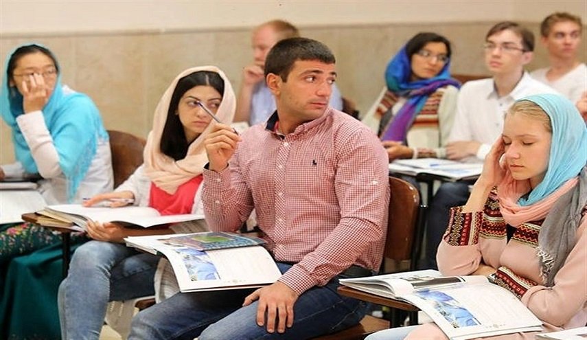 أكثر من 50 ألف طالب أجنبي في الجامعات الإيرانية