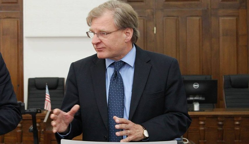 بعض أعضاء لجنة الحوار حاولوا إدخال «حبوب سامة» لتعطيل الانتخابات
