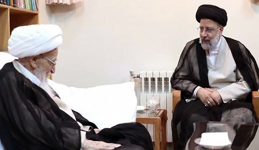رئيسي: عازمون على وضع البلاد في طريق التنمية المستديمة