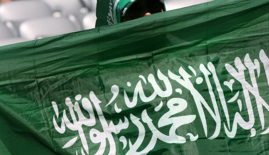 السعودية تطلب من مواطنيها في إندونيسيا العودة الى البلاد