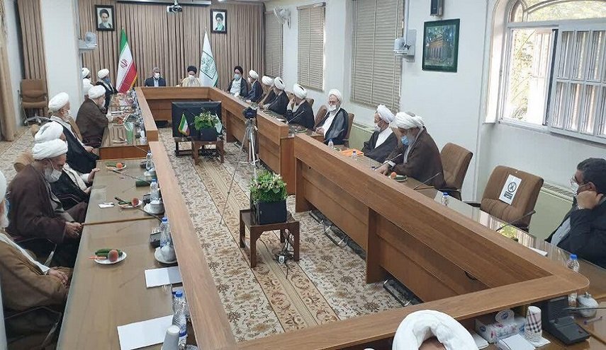 العميد قاآني يستعرض اوضاع المنطقة ومحور المقاومة مع علماء الدين في قم + صور