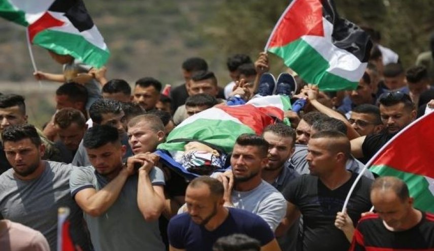 'الطفل التميمي' ركض لإسعاد اشقائه فعادا شهيداً..!