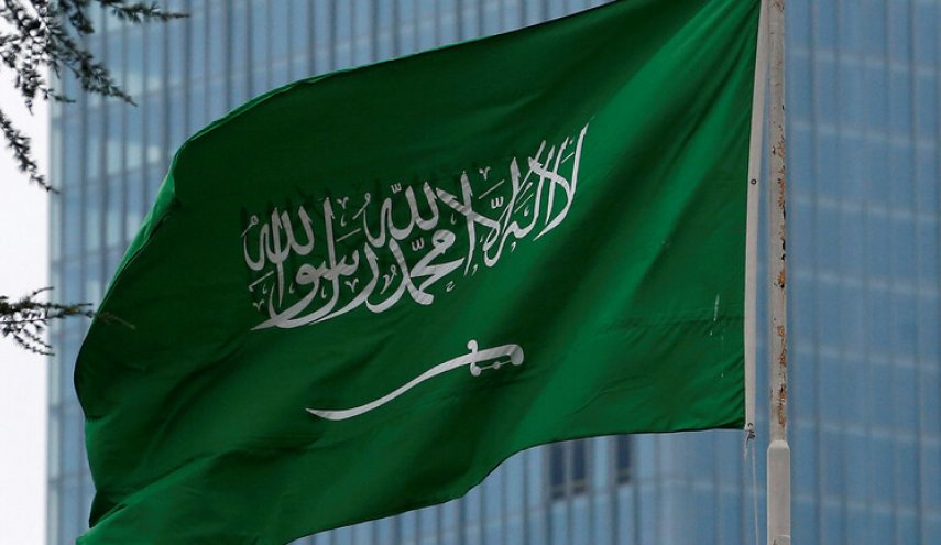 السعودية تضع عقوبات على من يسافر إلى 