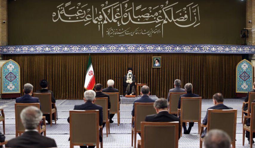 دیدار رئیس‌جمهور و اعضاء هیئت دولت با رهبر معظم انقلاب
