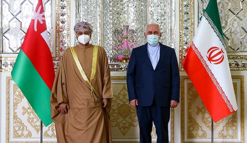 دیدار وزیر خارجه عمان با ظریف 