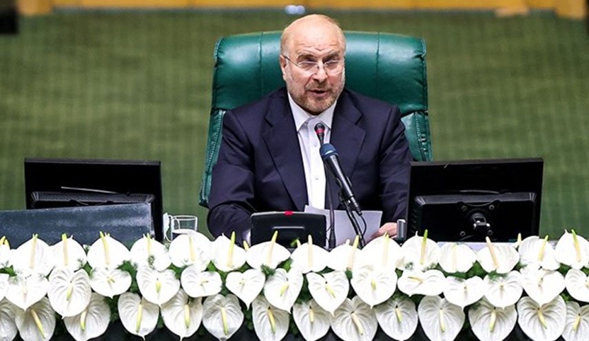 ایران میراث‌دار بیش از یک قرن مبارزه برای دستیابی به استقلال است/  مجلس در دوره «کارآمدی و پاسخگویی»در کشور همراه دولت است/ مدیریت جهادی راه حل همۀ مشکلات است