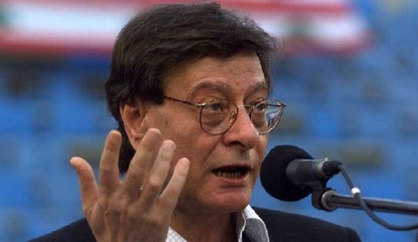غزة.. إحياء الذكرى 13 لرحيل محمود درويش