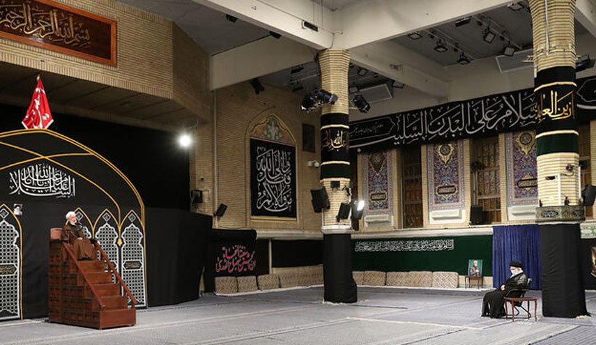 دومین شب مراسم عزاداری با حضور رهبر انقلاب اسلامی برگزار شد+ تصاویر