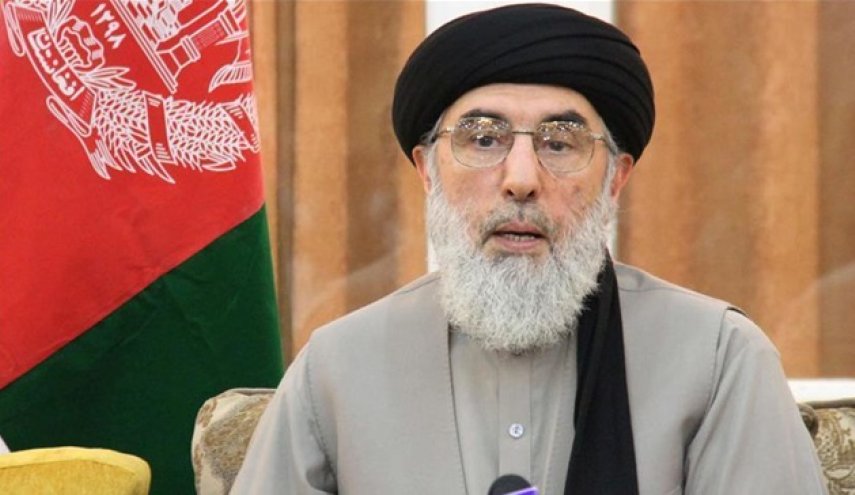 حکمتیار: جنگ نمی‌خواهیم، دنبال حل بحرانیم