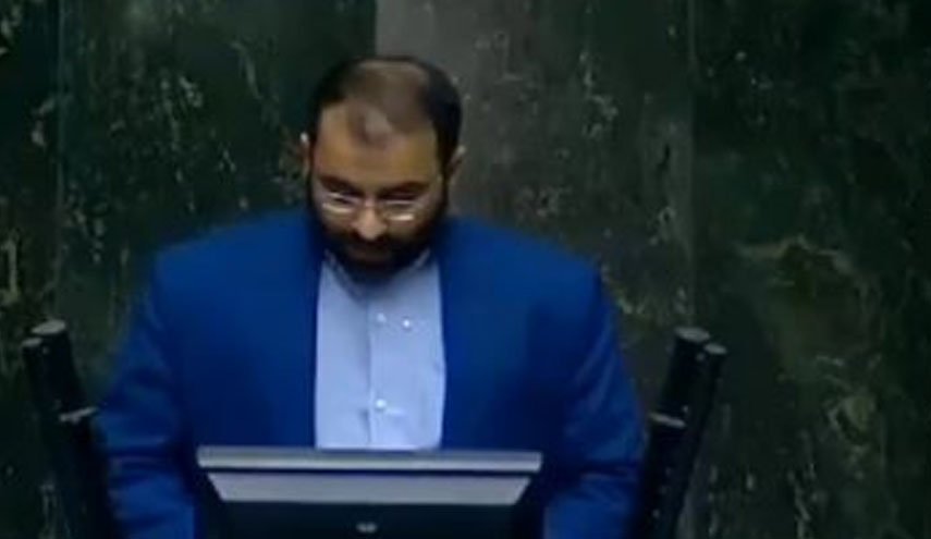 نماینده مردم آبادان: زارع‌پور تجربه قابل قبولی در فناوری اطلاعات دارد