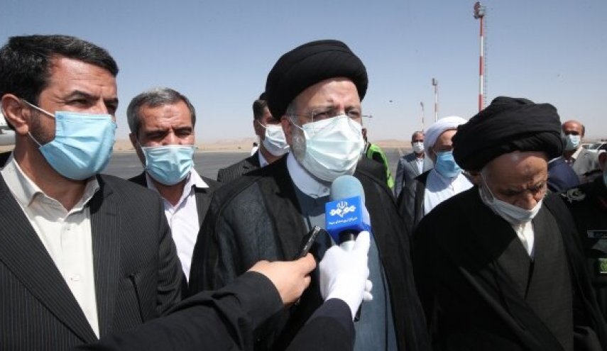 رئیسی: محرومیت‌های استان باید برطرف شود/ بازارچه‌های مرزی می‌تواند به توسعه صادرات کمک کند
