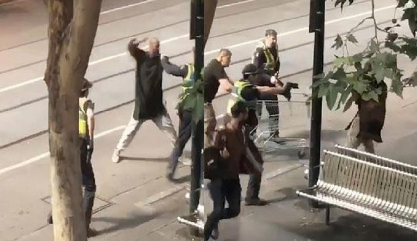 صومالي يطعن 5 أشخاص في حافلة بإيطاليا