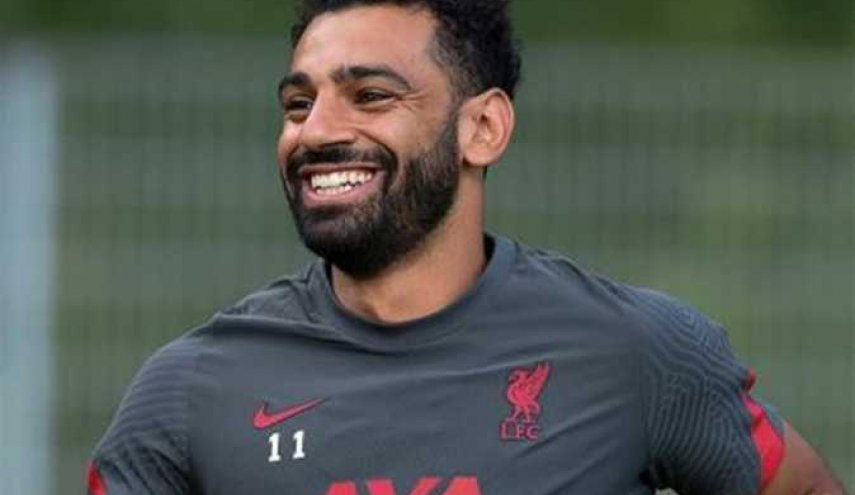 صور 'ليست فوتوشوب'.. عضلة 'محمد صلاح' تثير حيرة المتابعين!
