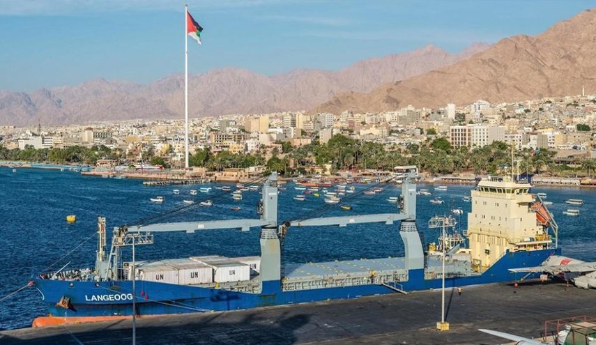 الأردن والإمارات يوقعان اتفاقيتين لتنفيذ مشاريع بحرية في العقبة