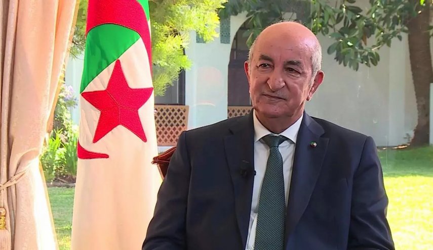 الرئيس الجزائري یلتقي قائد القيادة العسكرية الأمريكية في أفريقيا