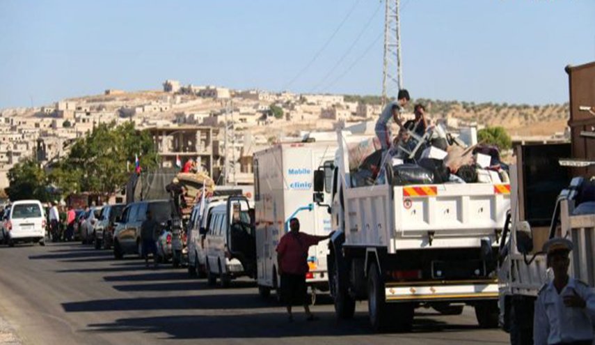 بالصور.. عودة عشرات العائلات السورية إلى بلدة حيش بإدلب