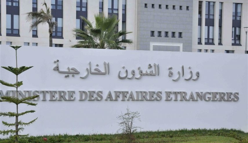الجزایر سفیر فرانسه را احضار کرد

