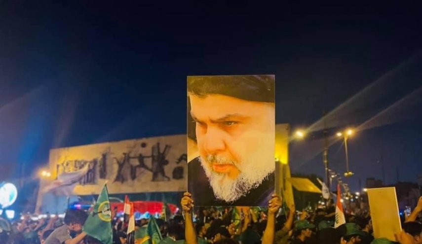 القوات الامنية تغلق ساحة التحرير وسط بغداد