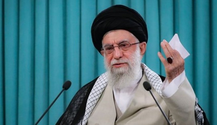 قائد الثورة يؤكد ضرورة رفع مستوى خدمات قوى الامن الداخلي
