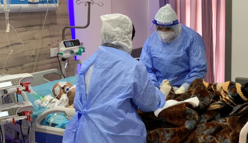 تسجيل 28,6 ألف إصابة و962 وفاة خلال يوم في روسيا
