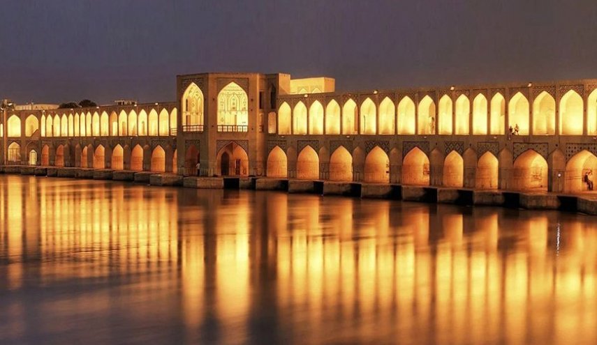 التوصل الى اتفاقية التاخي بين مدينتي أصفهان الإيرانية وزيورخ السويسرية