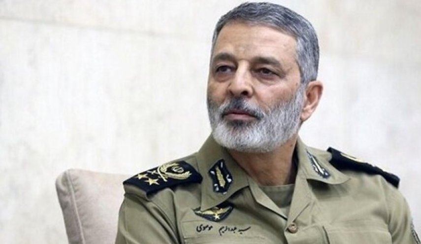 فرمانده ارتش: بصیرت و روحیه سلحشوری موتور محرکه اجرای ماموریتهاست
