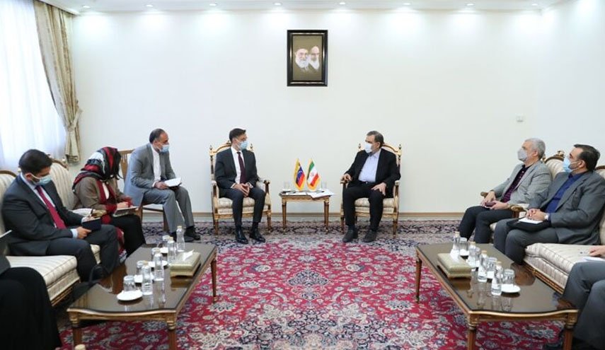 رضایی: ایران و ونزوئلا ثابت کردندکه خواست ملت‌ها بالاتر از اراده ابرقدرت‌هاست