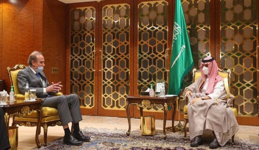 وزير خارجية السعودية يلتقي مساعد منسق السياسة الخارجية للاتحاد الاوروبي
