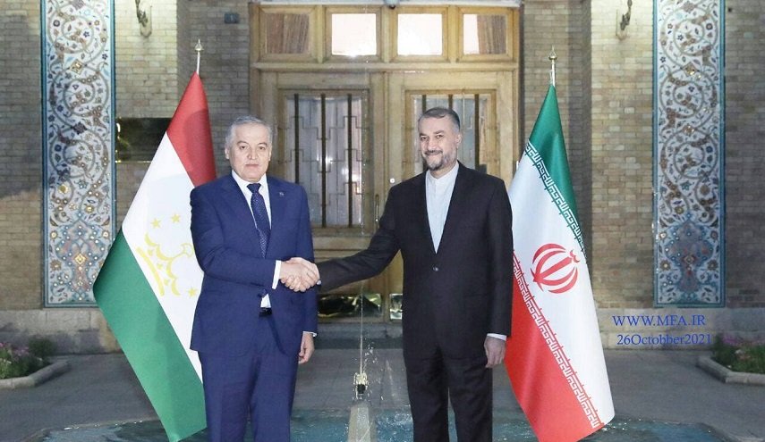 وزراء الخارجية الإيرانية والطاجيكية يجتمعان في طهران + صور