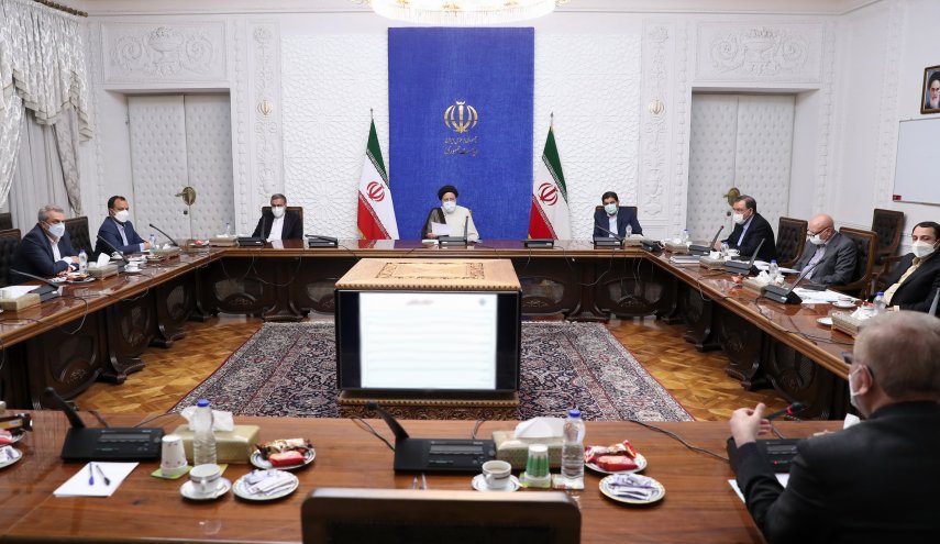 ضرورت هماهنگی وزارتخانه ها برای انسجام بین شبکه تامین و توزیع مواد غذایی و کالاهای اساسی