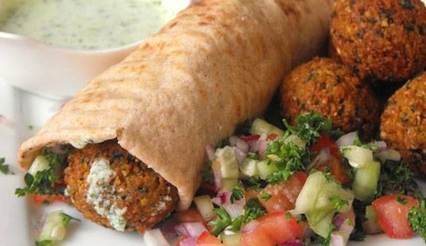 مسمومیت ۴۴۰ عراقی در استان میسان؛ فلافل با ویروس آبی؟