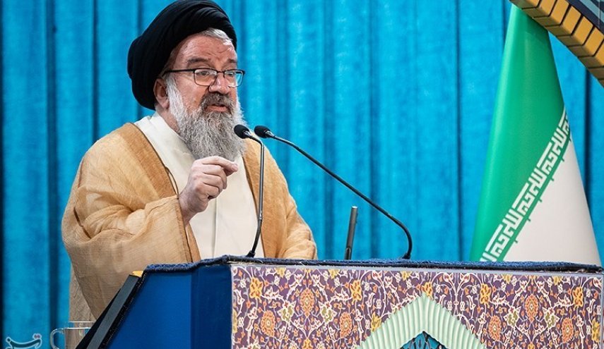 نماز جمعه تهران به امامت آیت الله خاتمی اقامه می‌شود
